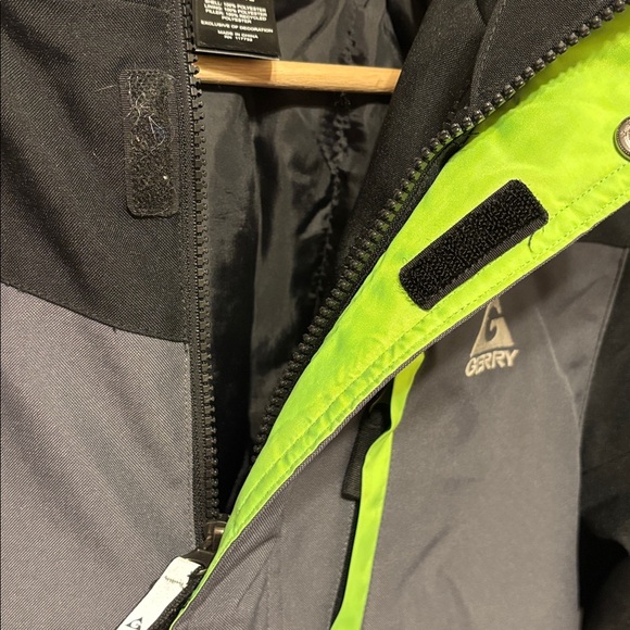 Excellent Condition Gerry Weber Jacket Ski/Snowboard Lime & Black Boys 10/12 - Picture 5 of 6